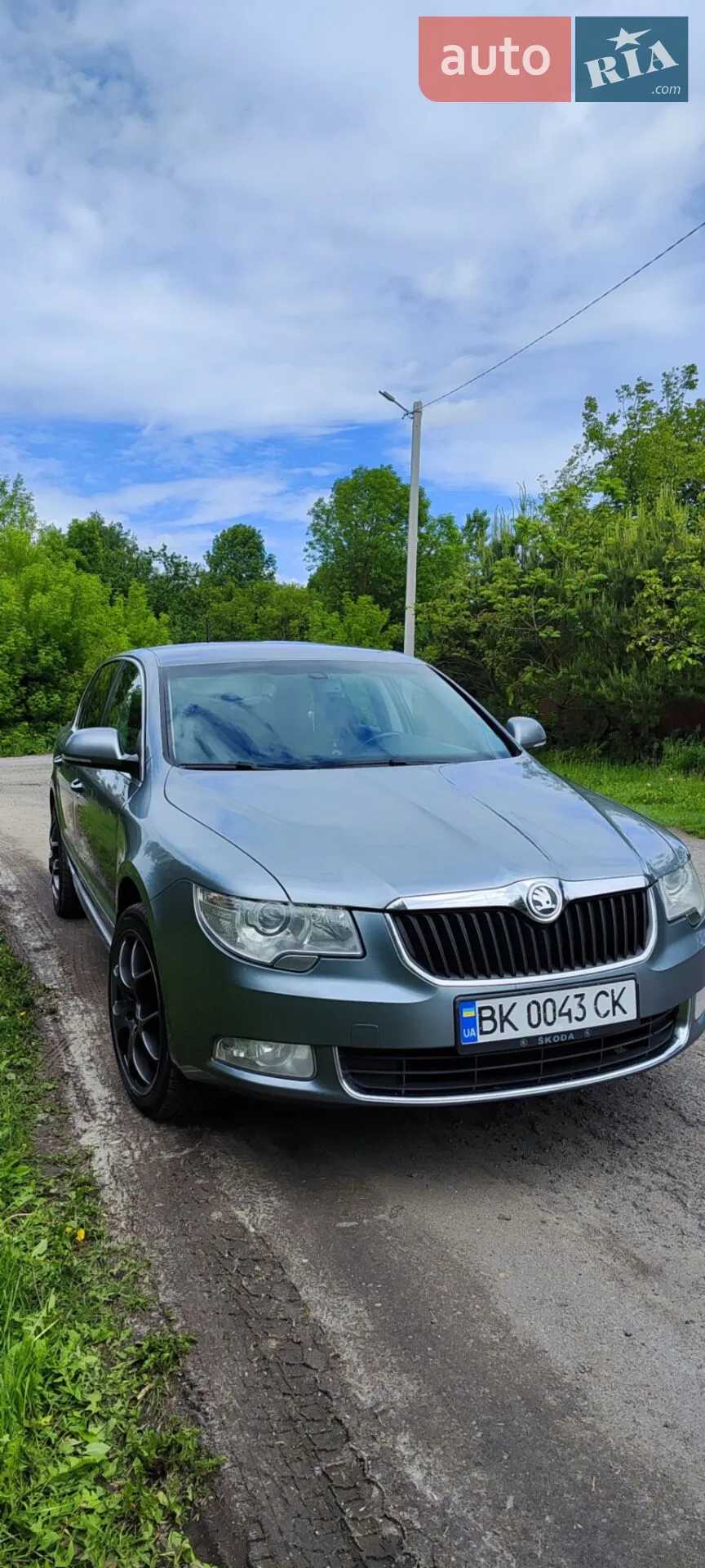 2011 Skoda Superb - мініатюра 2