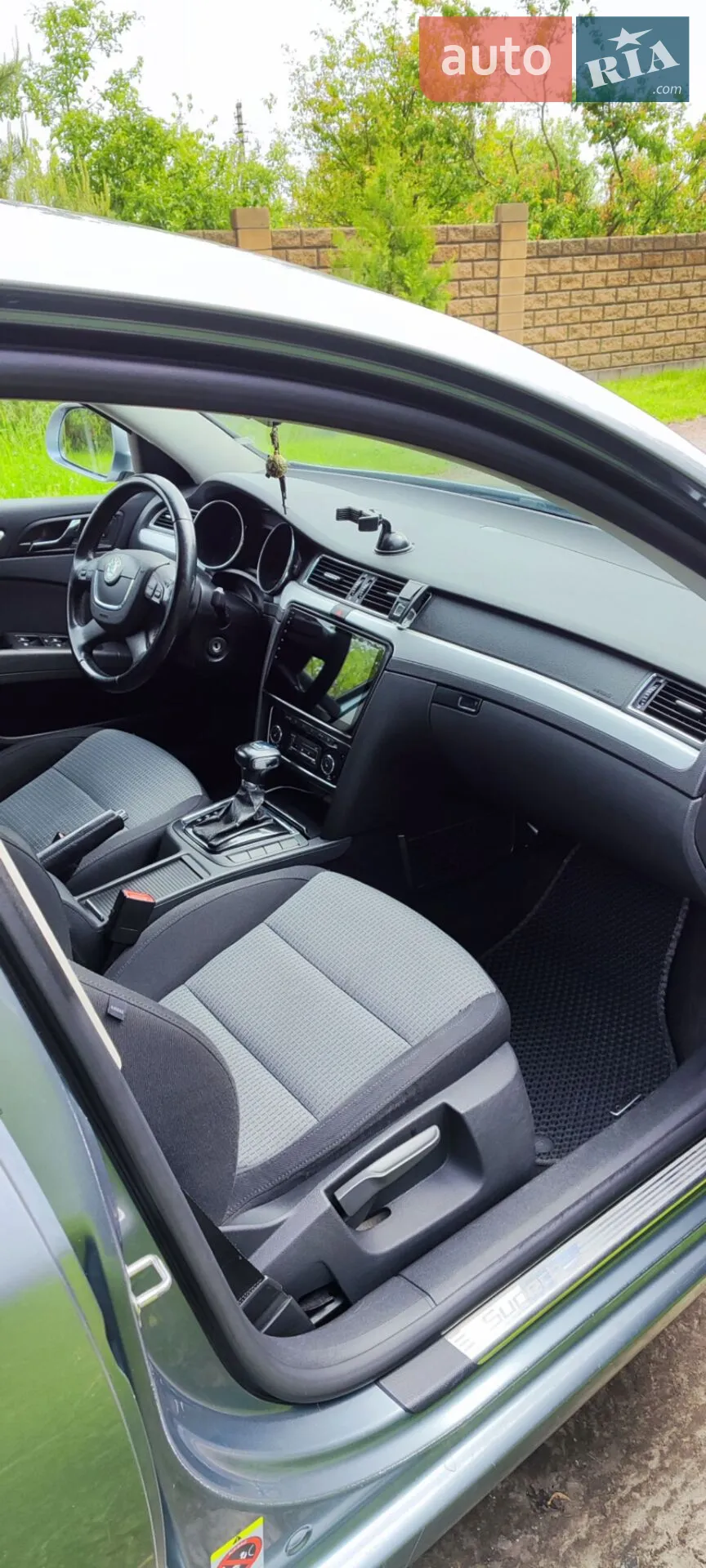 2011 Skoda Superb - мініатюра 5