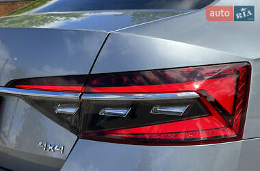 Лифтбек Skoda Superb 2021 в 