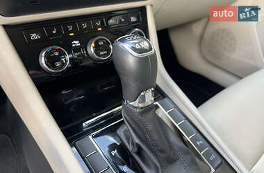Лифтбек Skoda Superb 2021 в 