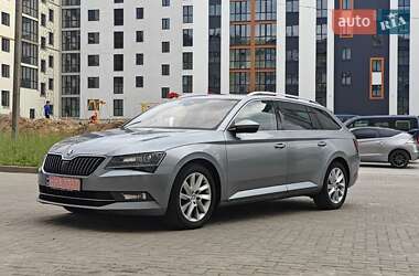 Універсал Skoda Superb 2018 в Луцьку