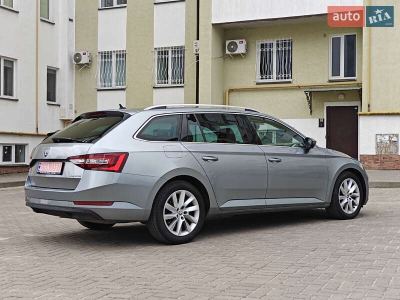 Універсал Skoda Superb 2018 в Луцьку