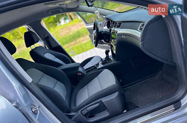 Лифтбек Skoda Superb 2013 в 