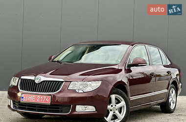 Лифтбек Skoda Superb 2009 в 