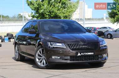 Лифтбек Skoda Superb 2017 в Киеве