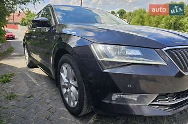 Универсал Skoda Superb 2018 в 