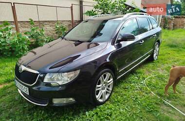 Skoda Superb 2011 Skoda Superb 2011