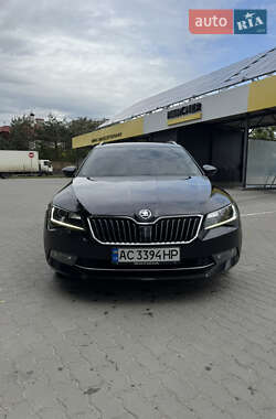 Універсал Skoda Superb 2016 в Луцьку