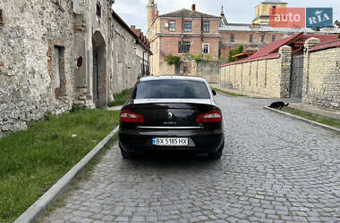Лифтбек Skoda Superb 2012 в 