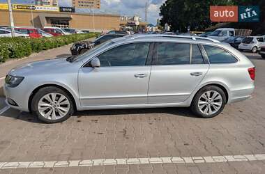 Универсал Skoda Superb 2015 в 