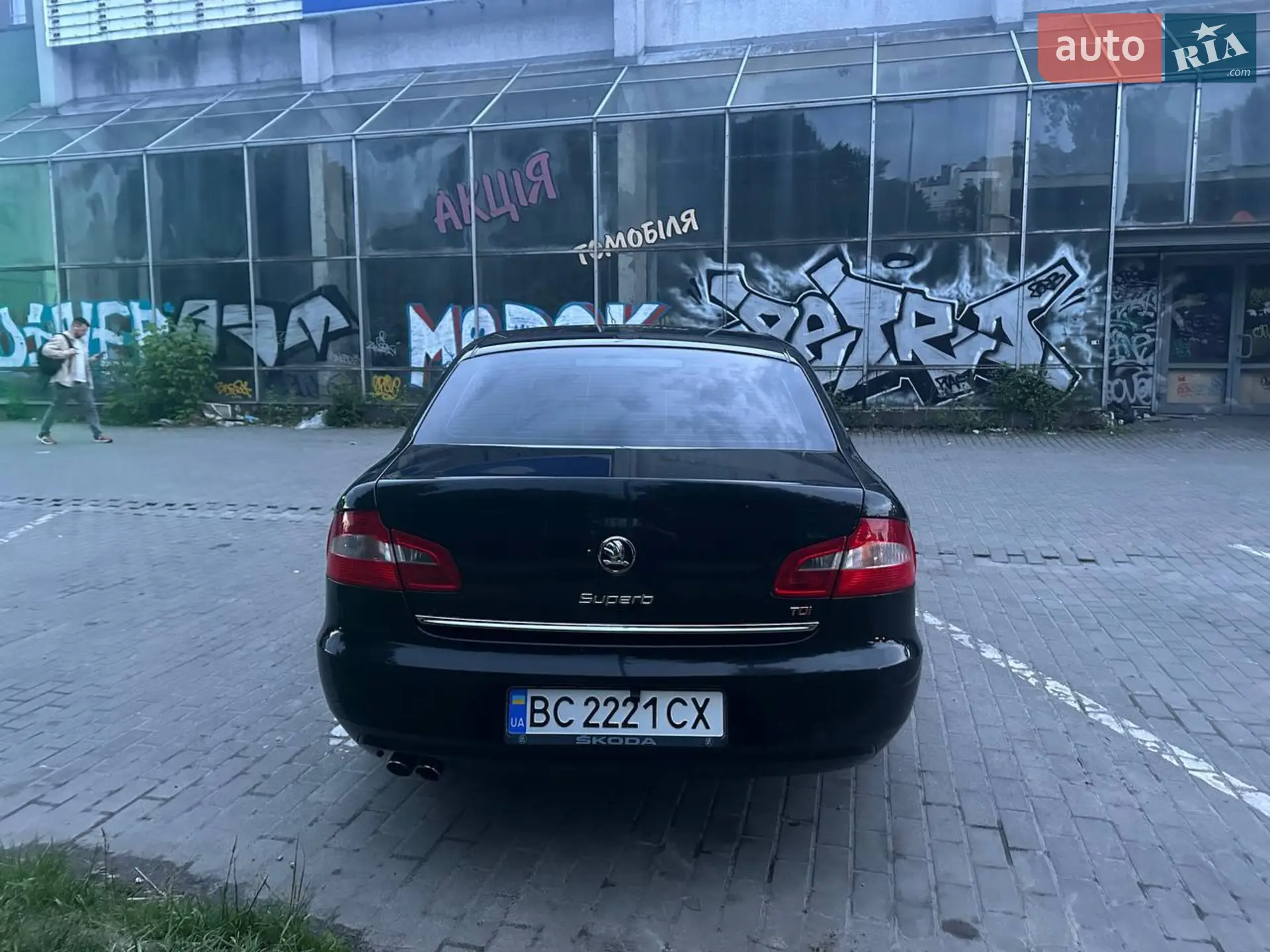 2010 Skoda Superb - мініатюра 5