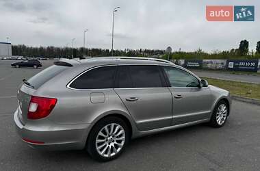 Skoda Superb 2012 Skoda Superb 2012