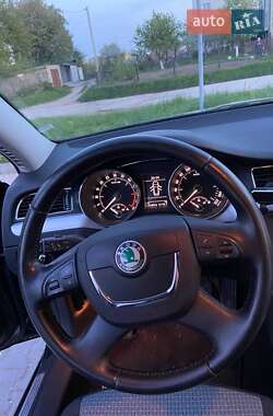 Универсал Skoda Superb 2012 в 