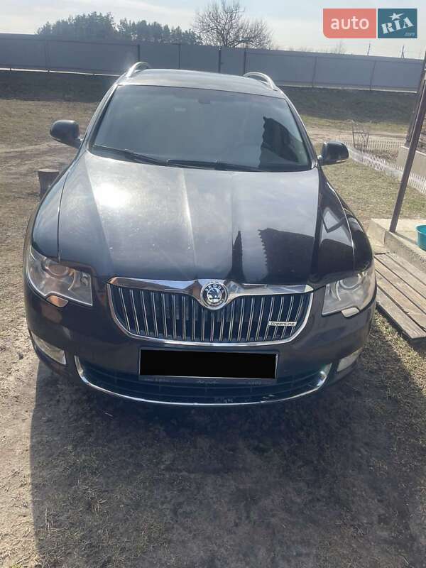 Skoda Superb 2012