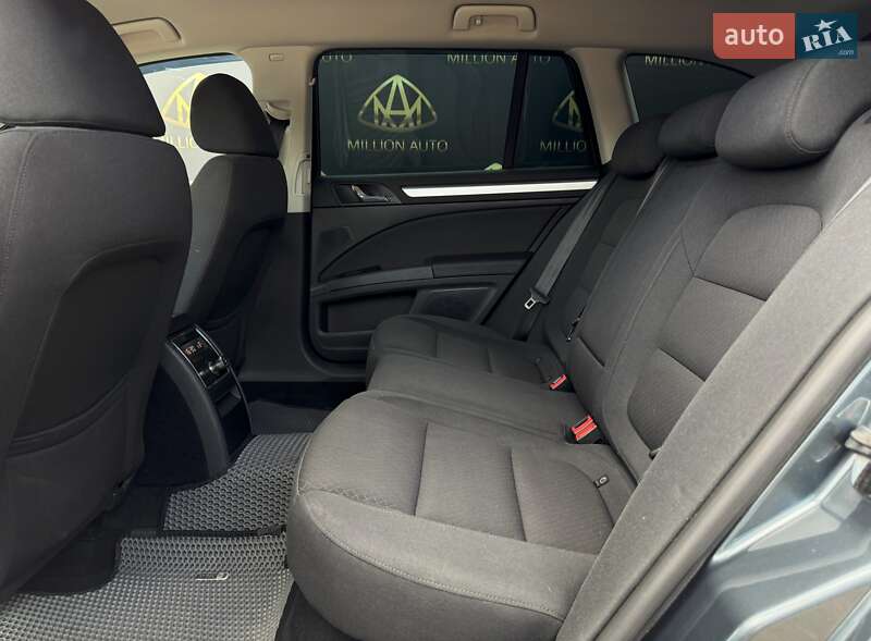 Универсал Skoda Superb 2015 в Киеве