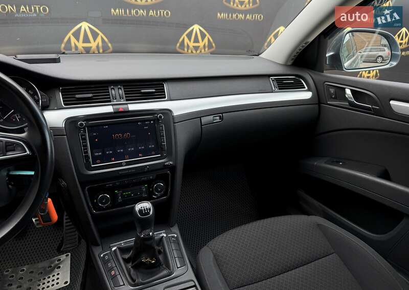 Универсал Skoda Superb 2015 в Киеве