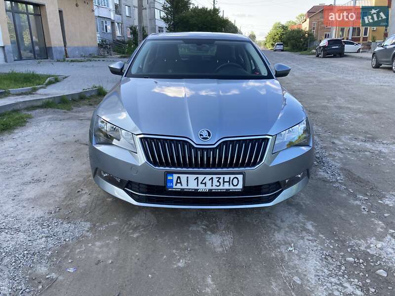Лифтбек Skoda Superb 2018 в Чернигове