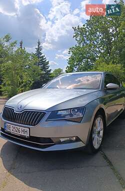 Лифтбек Skoda Superb 2016 в 
