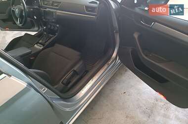 Лифтбек Skoda Superb 2016 в 
