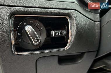 Лифтбек Skoda Superb 2012 в 