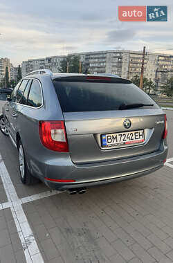 Универсал Skoda Superb 2010 в 