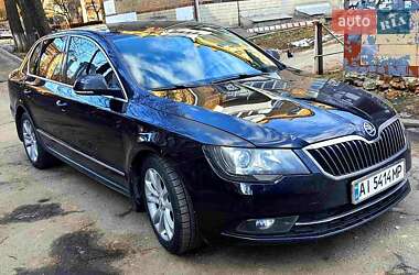 Универсал Skoda Superb 2013 в 
