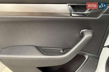 Универсал Skoda Superb 2019 в 