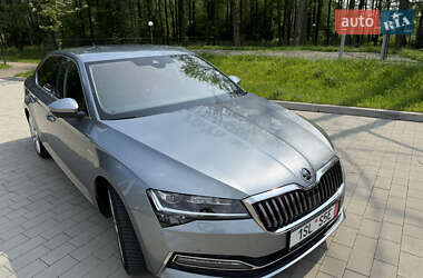 Ліфтбек Skoda Superb 2020 в 