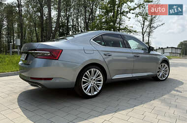 Ліфтбек Skoda Superb 2020 в 