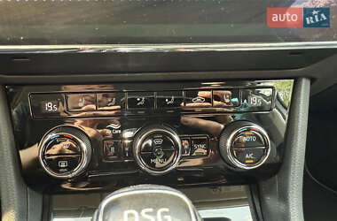 Ліфтбек Skoda Superb 2020 в 