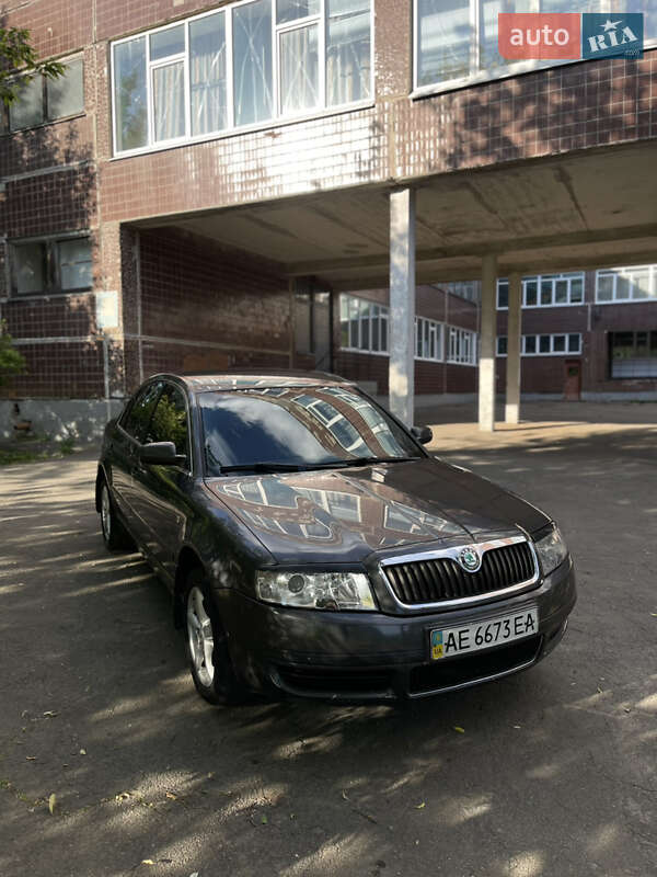 Лифтбек Skoda Superb 2006 в Кривом Роге