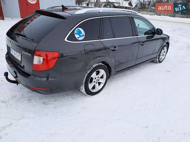 Універсал Skoda Superb 2011 в Києві