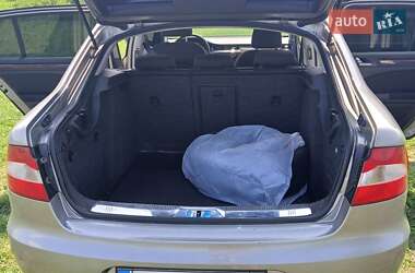 Ліфтбек Skoda Superb 2013 в 