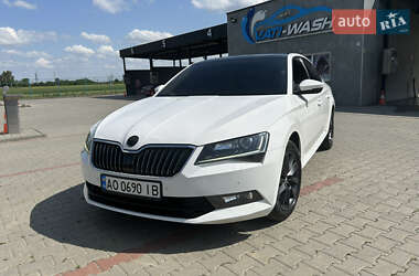 Лифтбек Skoda Superb 2018 в Ужгороде