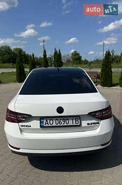 Лифтбек Skoda Superb 2018 в 