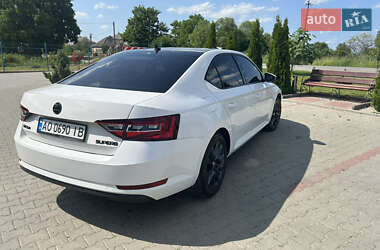 Лифтбек Skoda Superb 2018 в 