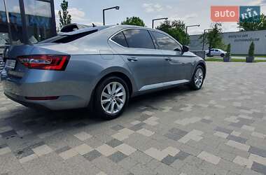 Лифтбек Skoda Superb 2018 в 