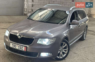 Универсал Skoda Superb 2010 в 
