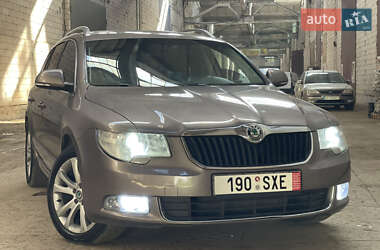 Универсал Skoda Superb 2010 в Тернополе