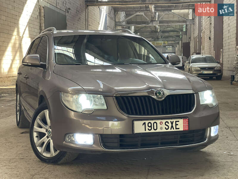 Универсал Skoda Superb 2010 в 