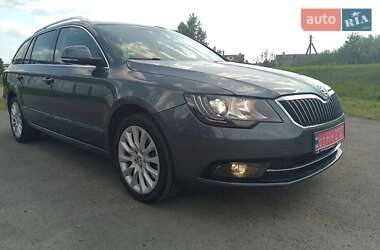 Універсал Skoda Superb 2014 в Рівному