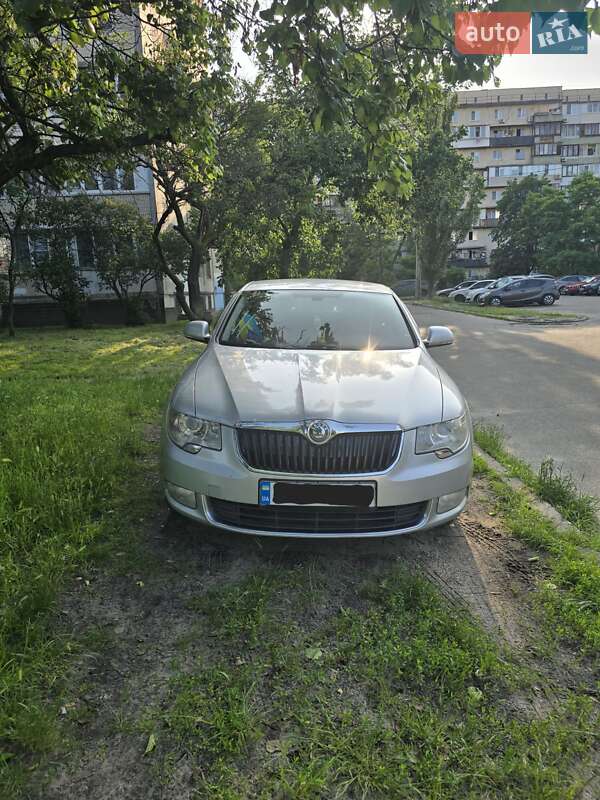 Ліфтбек Skoda Superb 2010 в Києві