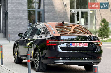 Лифтбек Skoda Superb 2022 в 