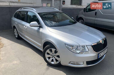 Skoda Superb 2011