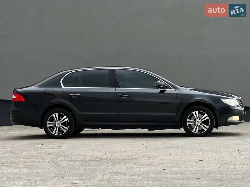 Лифтбек Skoda Superb 2012 в Киеве