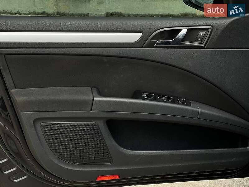 Лифтбек Skoda Superb 2012 в Киеве