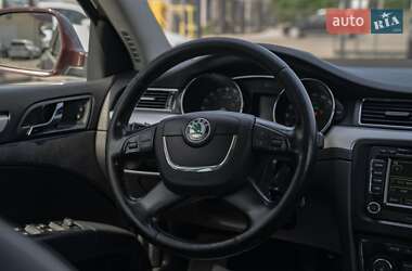 Універсал Skoda Superb 2011 в 