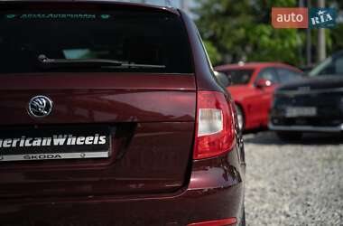 Універсал Skoda Superb 2011 в 