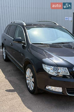 Универсал Skoda Superb 2012 в 