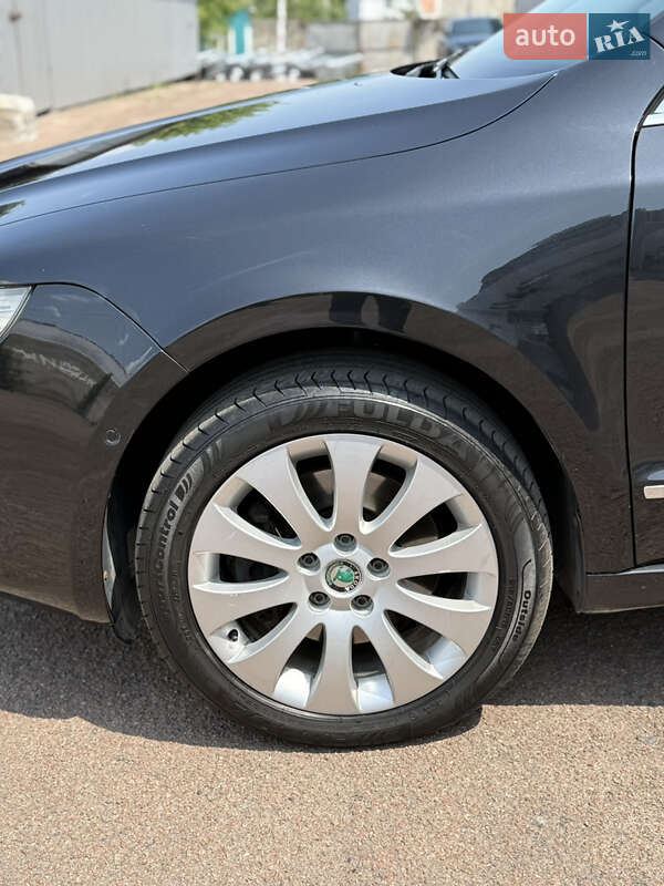 Универсал Skoda Superb 2012 в Киеве фото 5 Универсал Skoda Superb 2012 в Киеве
